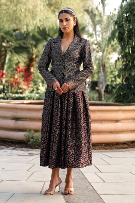 Safaa La Belle Lueur Baroque Blazer With Skirt 