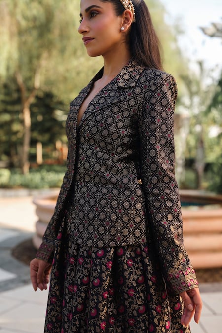Buy Safaa Black Silk Embroidery, Zari La Belle Lueur Baroque Blazer With Skirt Buy_Safaa_Black Silk Embroidery, Zari La Belle Lueur Baroque Blazer With Skirt