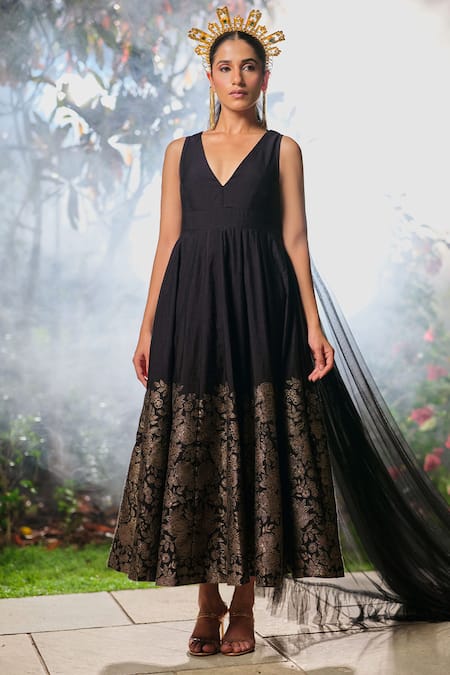 Safaa Leclat Noir Moonga Silk Woven Dress 