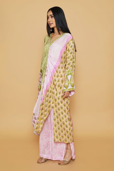SAKSHI GIRRI Green Crepe Sequins, Stones, Beads V-neck Printed Drawstring Kaftan And Pant Set Online at Aza Fashions SAKSHI GIRRI_Green Crepe Sequins, Stones, Beads V-neck Printed Drawstring Kaftan And Pant Set_Online_at_Aza_Fashions