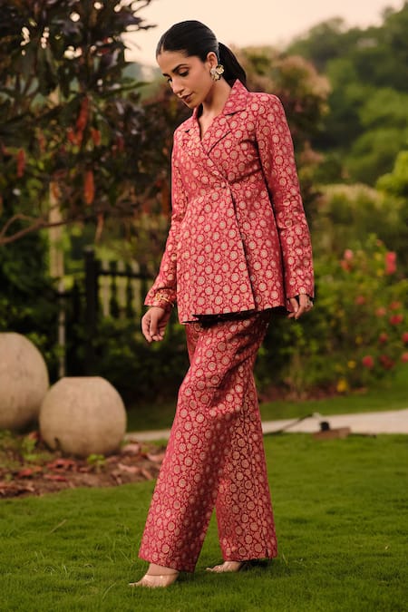 Safaa_Red Silk Embroidery V-neck, Collared La Rose Fleurit Peplum Top And Pant Set _at_Aza_Fashions