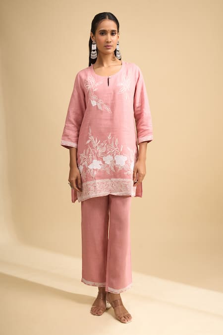 Naintara Bajaj_Pink Linen Embroidery Round , Keyhole Kurta And Pant Set _Online_at_Aza_Fashions