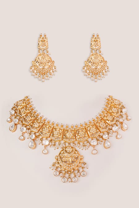 Zevar By Geeta Kundan & Polki Studded Necklace Set 