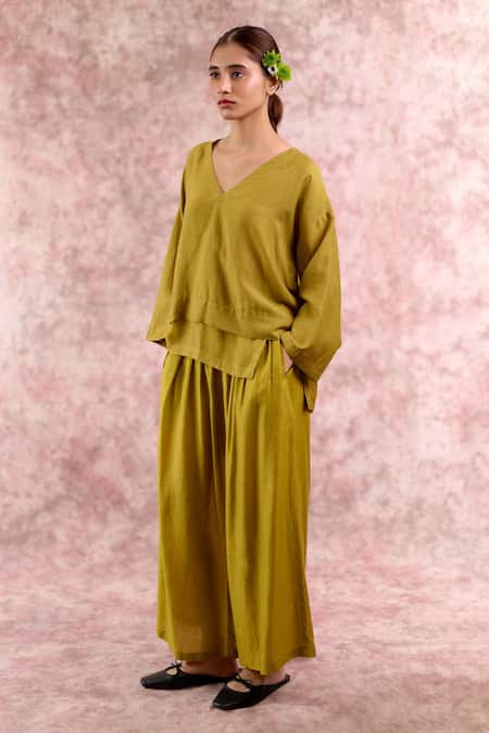 Doodlage_Green Bemberg, Linen V-neck Layered Top _at_Aza_Fashions