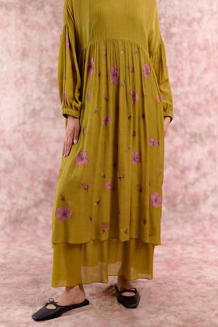 Buy_Doodlage_Green Bemberg, Cotton Embroidery Round Neck Pleated Dress 