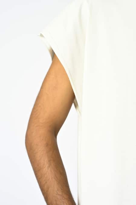 Huemn_White Cotton, Jersey Embroidery Fringed Hand Canine T-shirt _Online_at_Aza_Fashions