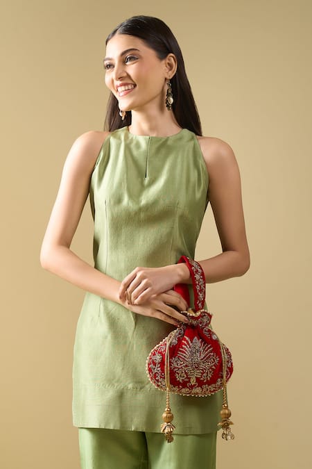 Nazaakat By Samara Singh_Red Embroidery, Zari, Pearls, Tassels Raas Velvet Silk Potli Bag _Online_at_Aza_Fashions