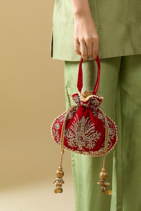 Nazaakat By Samara Singh Raas Velvet Silk Zari Embroidered Potli Bag 