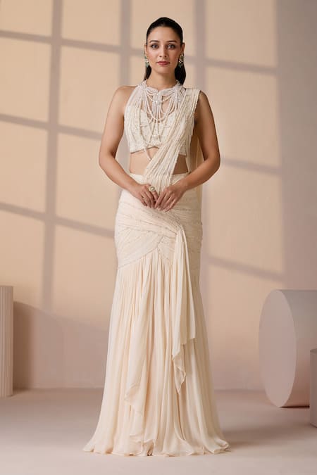 Chaashni By Maansi And Ketan Pre-Draped Saree With Pearl Tassel Blouse 