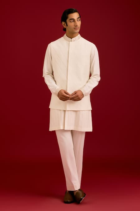 Devnaagri Pintuck Pattern Bundi Kurta Set 