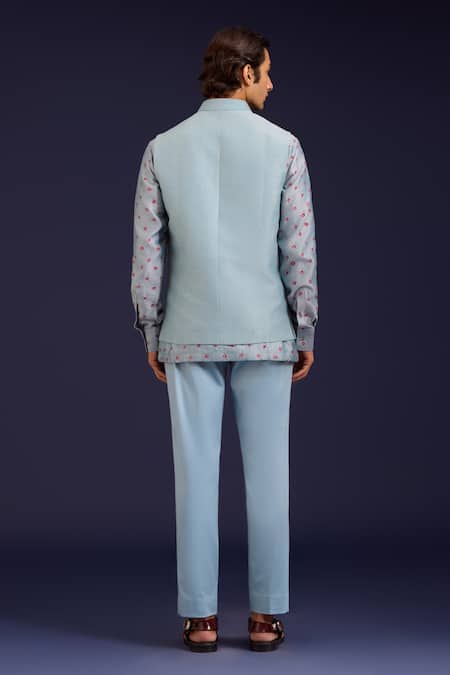 Devnaagri Front Buttoned Bundi & Pant Set 