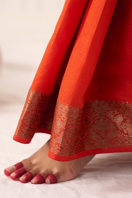 Five Point Five_Orange Silk Zari, Tassels Ruhani Woven Soft Saree With Running Blouse _Online_at_Aza_Fashions