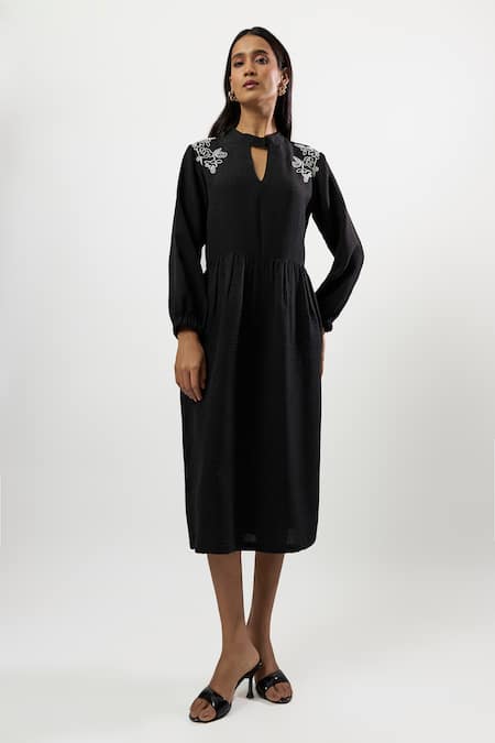Buy_Linera_Black Linen Embroidery Keyhole , V-, High Midi Dress _Online_at_Aza_Fashions