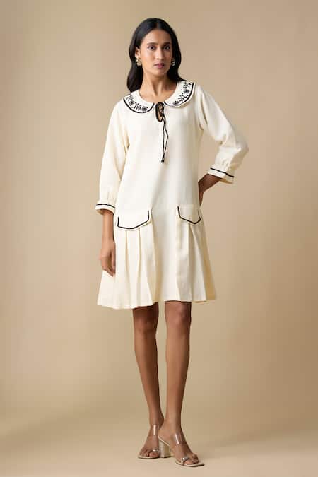 Linera Embroidered Peter Pan Collar Pleated Dress 