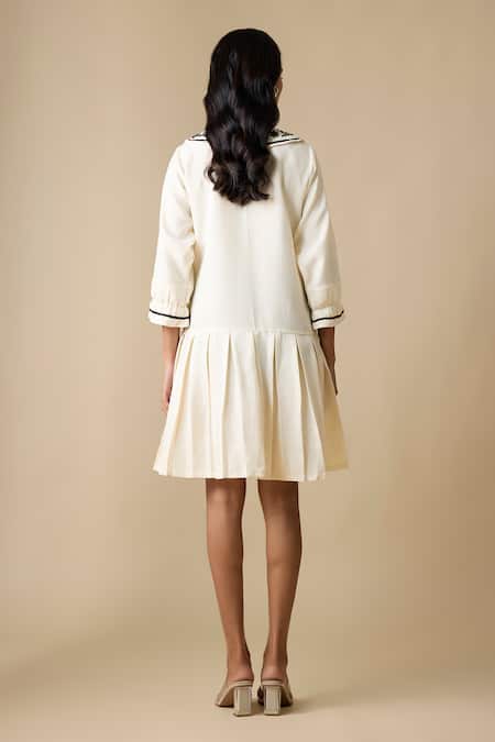 Linera Embroidered Peter Pan Collar Pleated Dress 