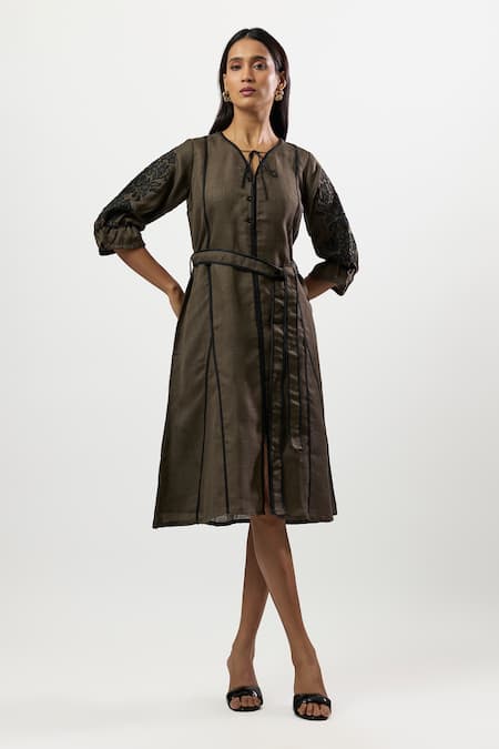 Linera Embroidered Sleeve Belted Midi Dress 