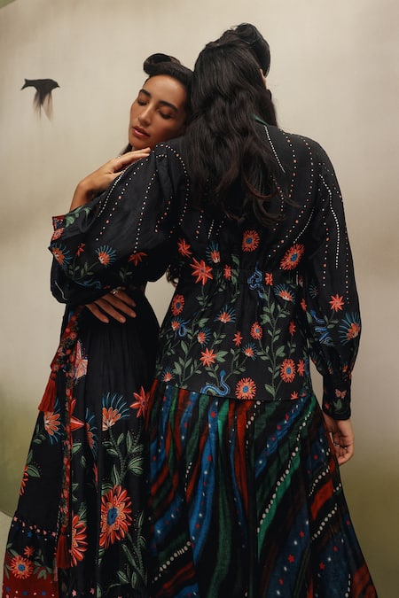 Shop_NOIB_Black Viscose, Linen, Organza V-neck, Collared Avery Garden Dancers Print Dress _Online_at_Aza_Fashions