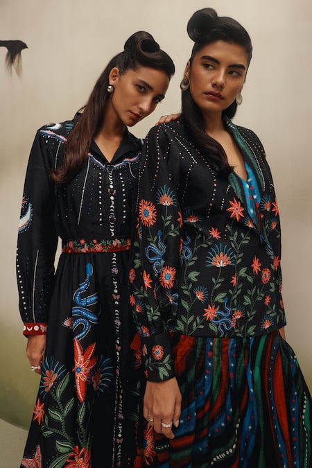 Shop_NOIB_Black Viscose, Linen, Organza V-neck, Collared Avery Garden Dancers Print Dress 