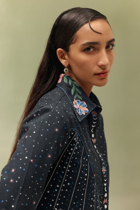 Buy_NOIB_Black Cotton, Twill Embroidery Collared Celia Shooting Stars Print Shirt _Online_at_Aza_Fashions
