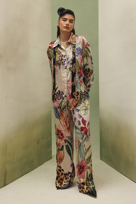Shop_NOIB_Ivory Modal, Satin Collared Iris Wildflower Print Shirt _Online_at_Aza_Fashions