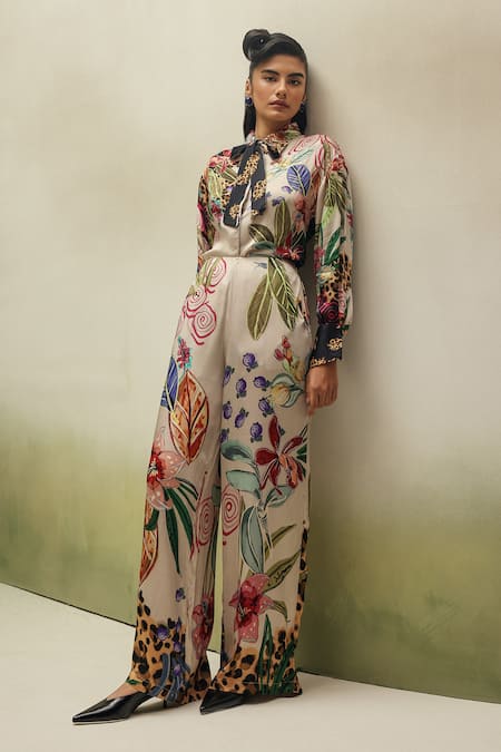 Buy_NOIB_Ivory Modal, Satin Collared Iris Wildflower Print Shirt 