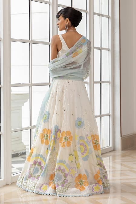 House Of Armuse Embroidered Lehenga Blouse Set 