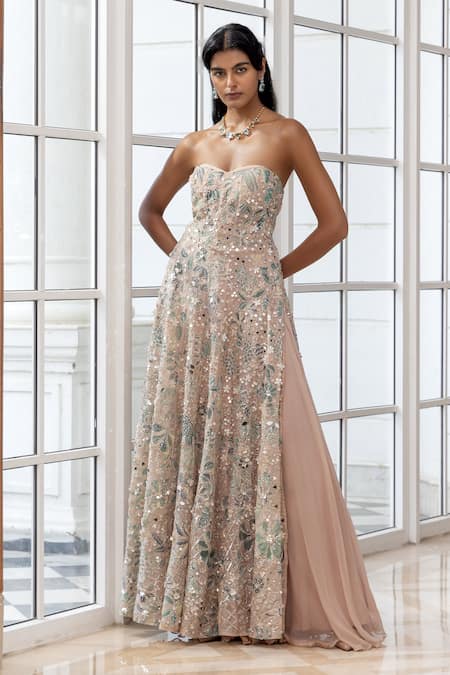 House Of Armuse Embroidered Strapless Kurta & Lehenga Set 