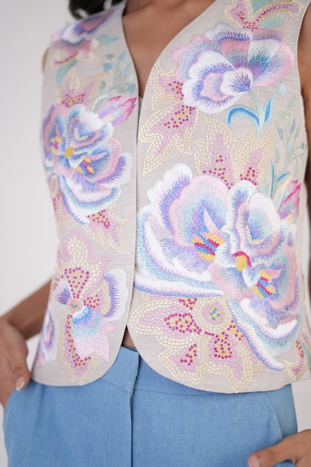 Betrue_White Linen Embroidery V-neck Floral Melody Waistcoat _at_Aza_Fashions