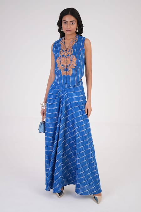 Shop_Betrue_Multi Color , Handloom Embroidery Abstract Pattern Cape Skirt Set _Online_at_Aza_Fashions