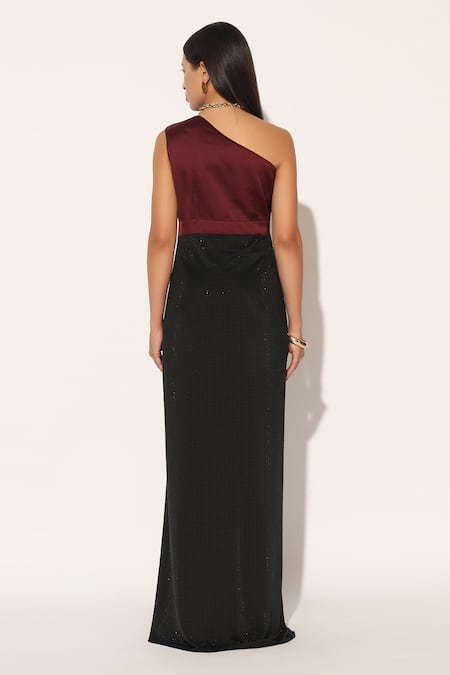 Linetribe_ Orivyn One Shoulder Gown 