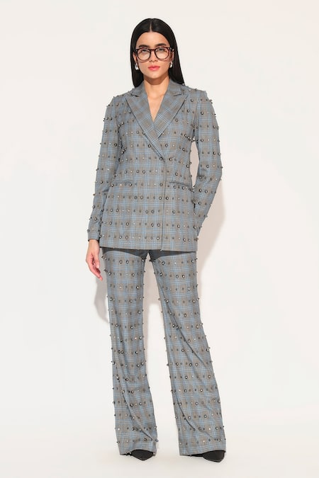 Linetribe_ Noxira Embroidered Blazer With Pant 