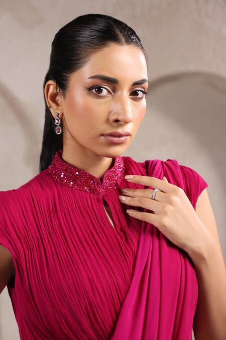 Buy_K-Anshika_Magenta Organza Sequins, Beads Collared, V-neck Ombre Saree With Pleated Blouse _Online_at_Aza_Fashions