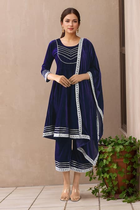 Naintara Bajaj Navy Velvet Embroidery, Gota Patti Round Neck Kurta Set