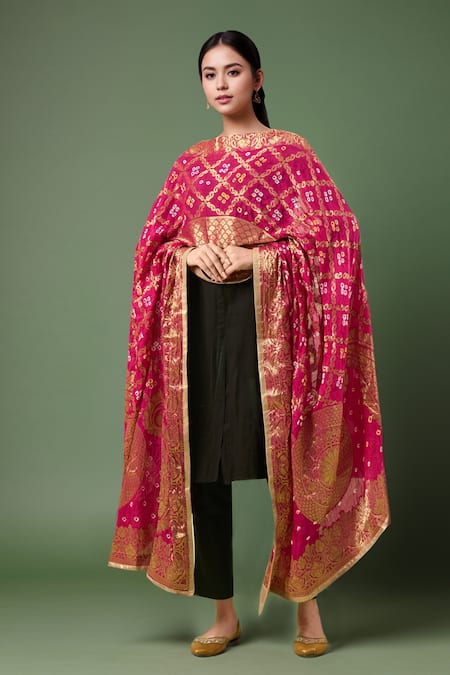 Naintara Bajaj Woven Design Banarasi Bandhej Dupatta