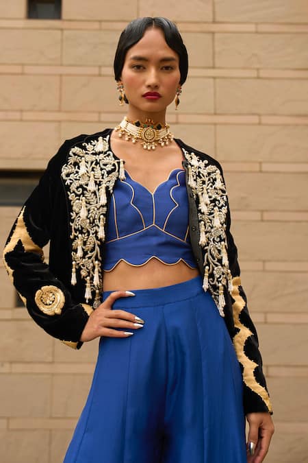 Amaara Jewels_White Pearls, Stones, Beads Sunehri Embellished Choker Set _Online_at_Aza_Fashions