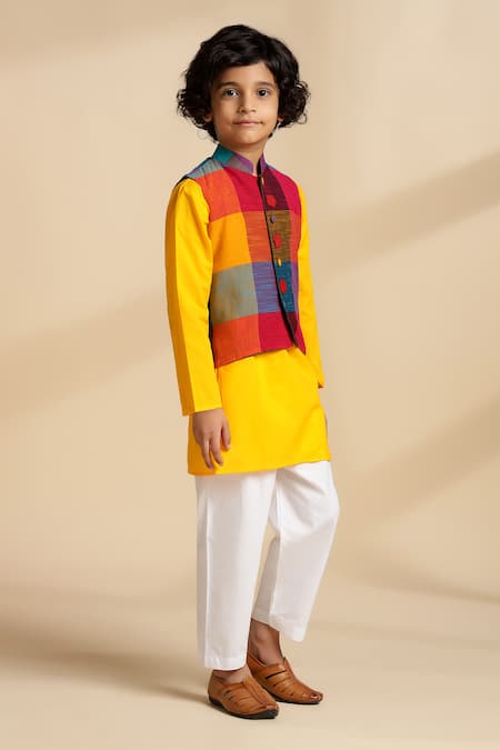 Buy The Cotton Staple Multi Color Cotton Fabric Flowers Meadow Checkered Bundi And Kurta Set Online at Aza Fashions Buy_The Cotton Staple_Multi Color Cotton Fabric Flowers Meadow Checkered Bundi And Kurta Set _Online_at_Aza_Fashions