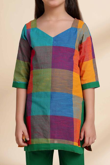 Buy_The Cotton Staple_Multi Color Cotton Fabric Flowers Checkered Kurta Set _Online_at_Aza_Fashions
