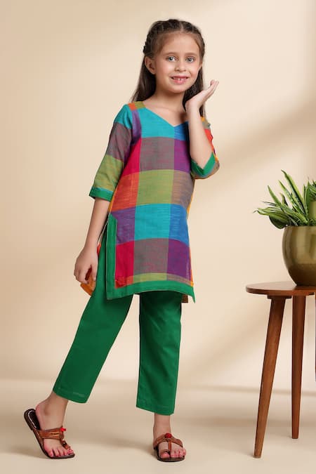 The Cotton Staple_Multi Color Cotton Fabric Flowers Checkered Kurta Set _at_Aza_Fashions