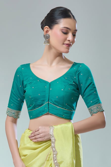 Naintara Bajaj Green Thread Embroidered Saree Blouse 