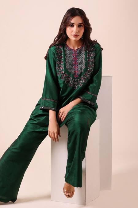 Buy_Myra Clothing Line_Green Silk Embroidery, Sequins Round Neck Kurta And Palazzo Set _Online_at_Aza_Fashions