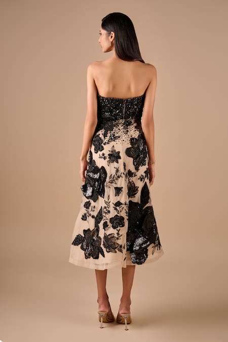 Shriya Som 3D Floral Beaded Midi Dress 