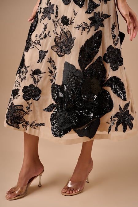 Buy_Shriya Som_Black Tulle Sequins, Beads, Applique, Embroidery 3d Floral Beaded Midi Dress _Online_at_Aza_Fashions