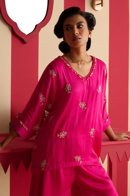 Megha Pitti Pink Modal Sequins, Embroidery, Zari V-neck Hand Tunic With Flared Pant Online at Aza Fashions Megha Pitti_Pink Modal Sequins, Embroidery, Zari V-neck Hand Tunic With Flared Pant _Online_at_Aza_Fashions