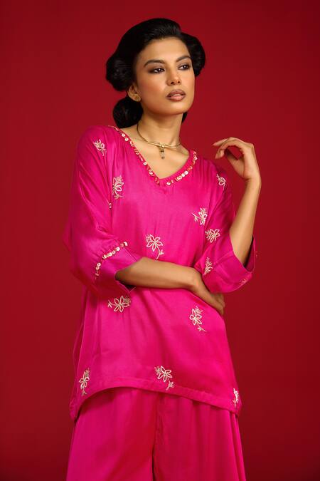 Buy Megha Pitti Pink Modal Sequins, Embroidery, Zari V-neck Hand Tunic With Flared Pant Online at Aza Fashions Buy_Megha Pitti_Pink Modal Sequins, Embroidery, Zari V-neck Hand Tunic With Flared Pant _Online_at_Aza_Fashions