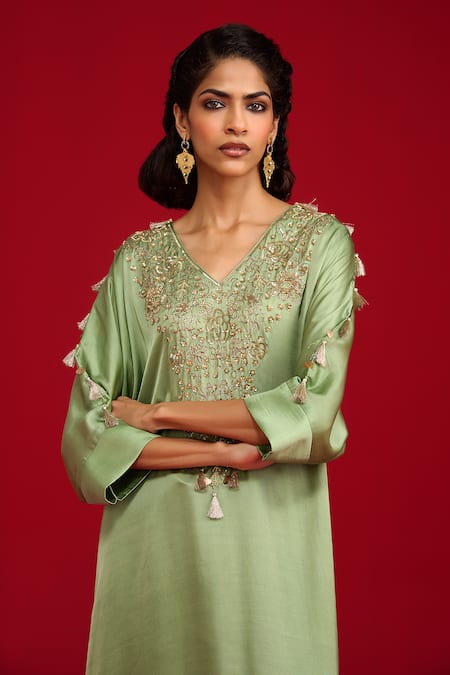 Megha Pitti_Green Modal, Satin Sequins, Zari, Tassels V-neck And Zardozi Embroidered Kurta Set _Online_at_Aza_Fashions