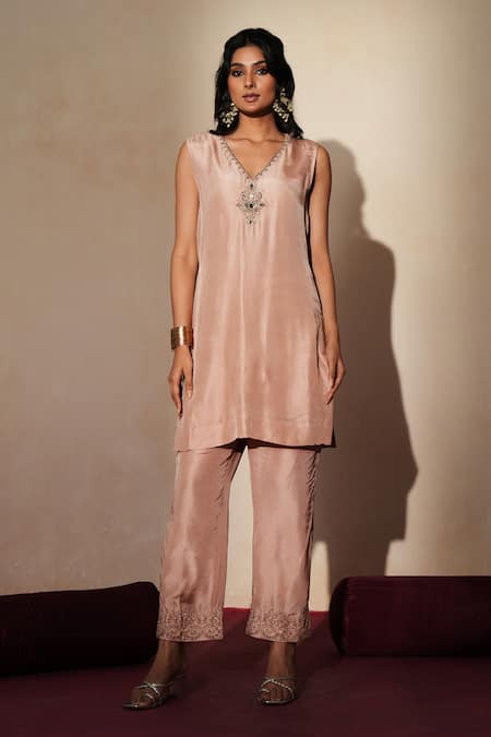 Buy_ISHA GUPTA TAYAL_Pink Silk Beads, Stones, Embroidery V-neck Gulabratna Cape Kurta Set _Online_at_Aza_Fashions