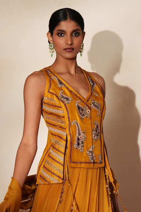 ISHA GUPTA TAYAL_Yellow Silk Embroidery, Stones, Metallic Thread V-neck Morchakra Lehenga Set _Online_at_Aza_Fashions