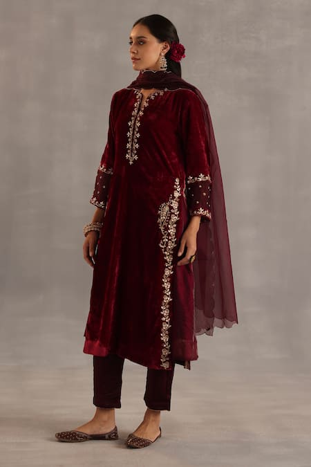 Begum_Purple Velvet, Satin, Tissue, Organza Embroidery, Sequins, Zari Megh Kurta Set _Online_at_Aza_Fashions