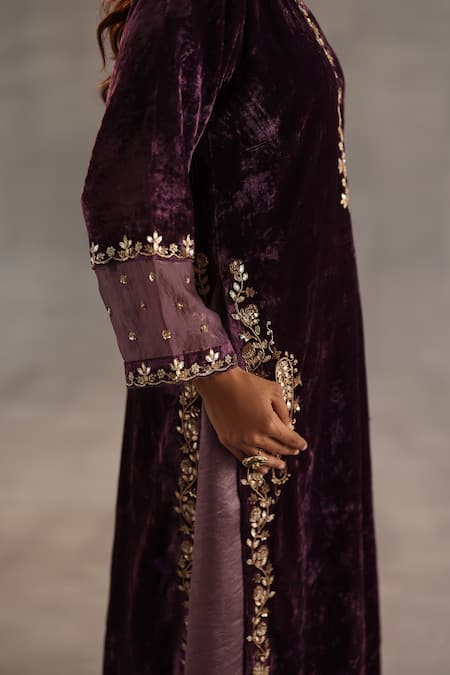 Buy_Begum_Purple Velvet, Satin, Tissue, Organza Gota Patti, Megh Embroidered Kurta Set 