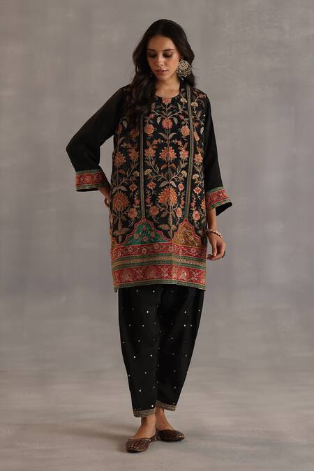 Begum_Black Silk Sequins, Zari, Embroidery Round Neck Yaman Kurta Salwar Set _Online_at_Aza_Fashions